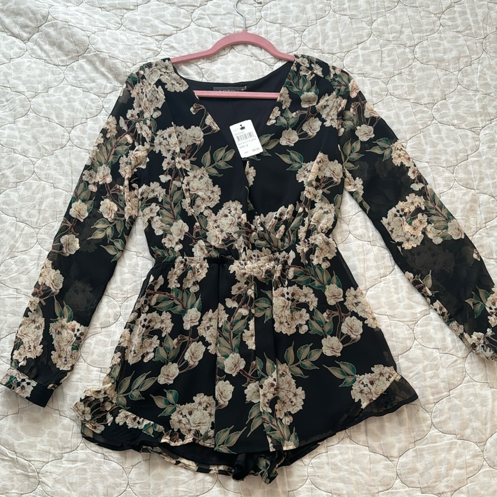 NWT ASTR THE LABEL ROMPER